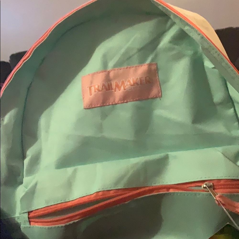 BACK-PACK - Picture 2 of 3